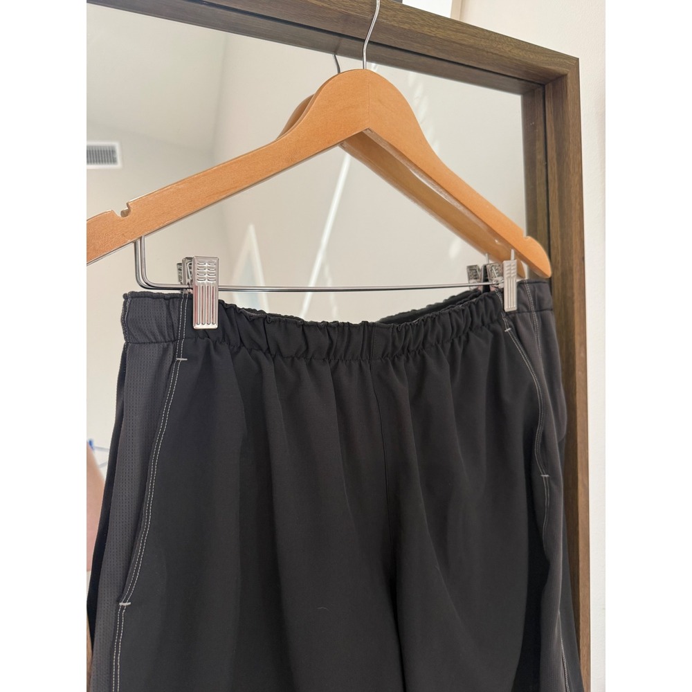 The North Face Mens FlashDry Athletic Shorts Black Liner L Regular NF0A3V16 - Picture 6 of 8